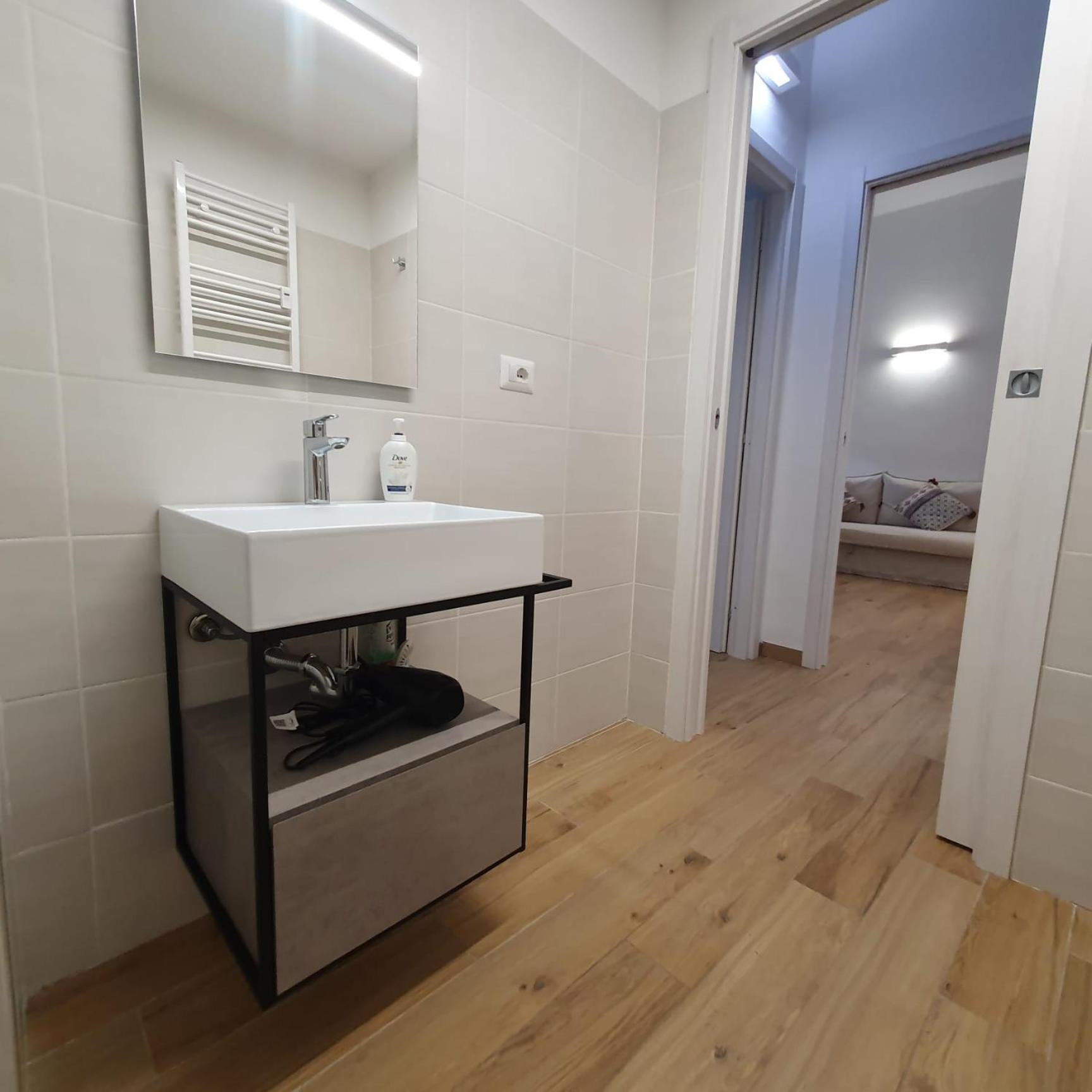 Bnbutler - Grasselli, 8 - Comfy And Newly Renovated Lejlighed Milano Eksteriør billede